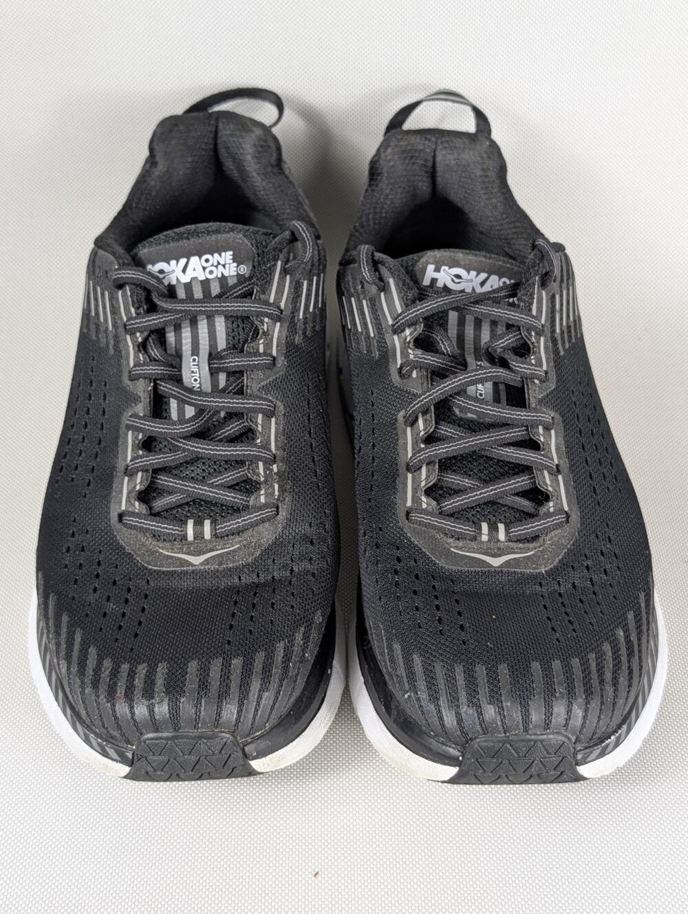 Hoka One One Clifton 5 Wide Shoes Womens Size 10D Black White Running Athletic